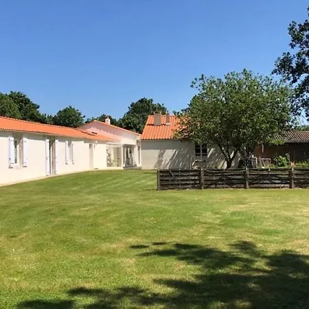 Дом отдыха Domaine Des Saussereaux